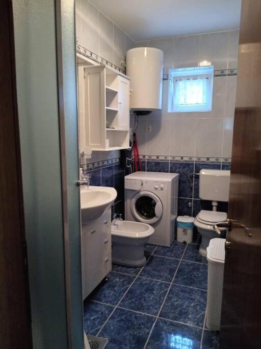 Ferienwohnung Nena In ツリクヴェニツァ エクステリア 写真